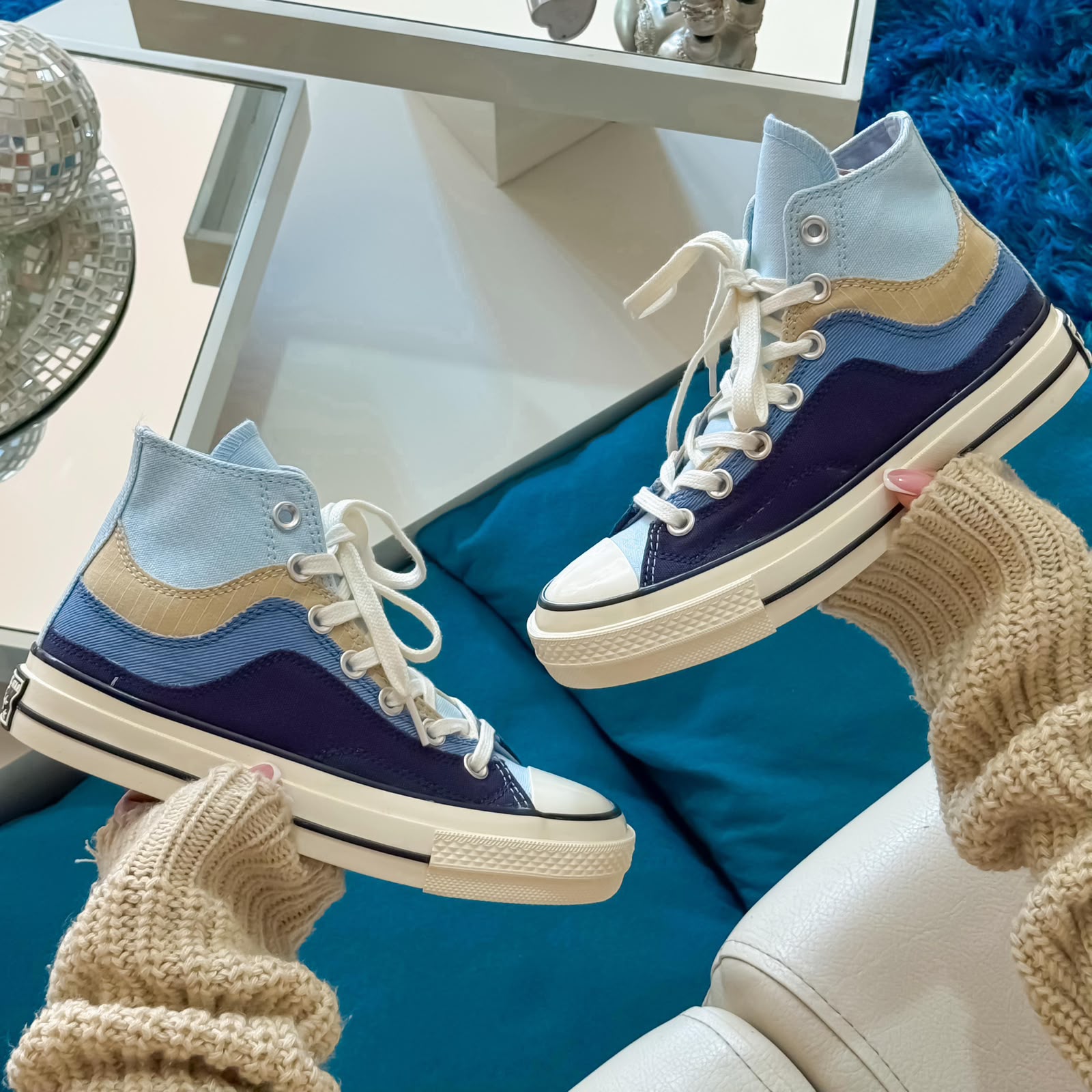 CONVERSE